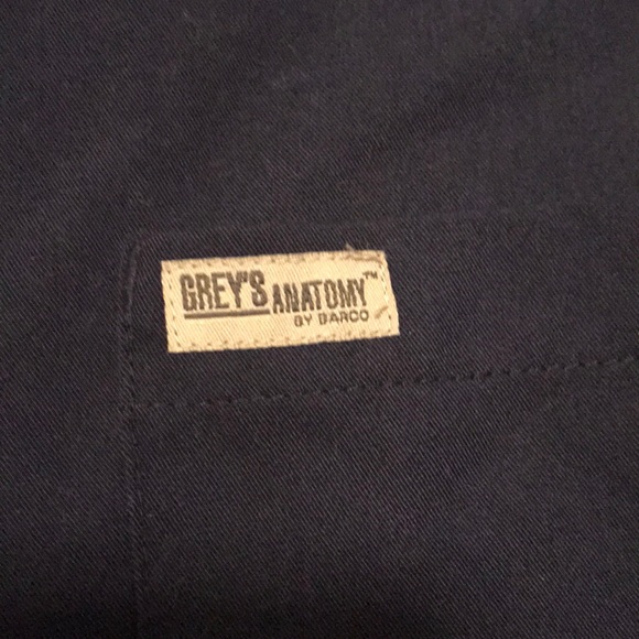 greys anatomy scrub top - Picture 2 of 3